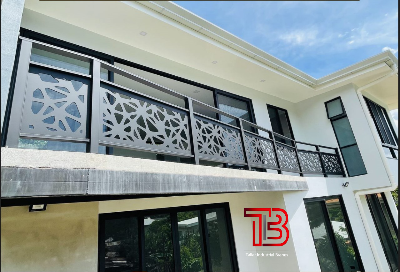 Baranda con Diseño Celular