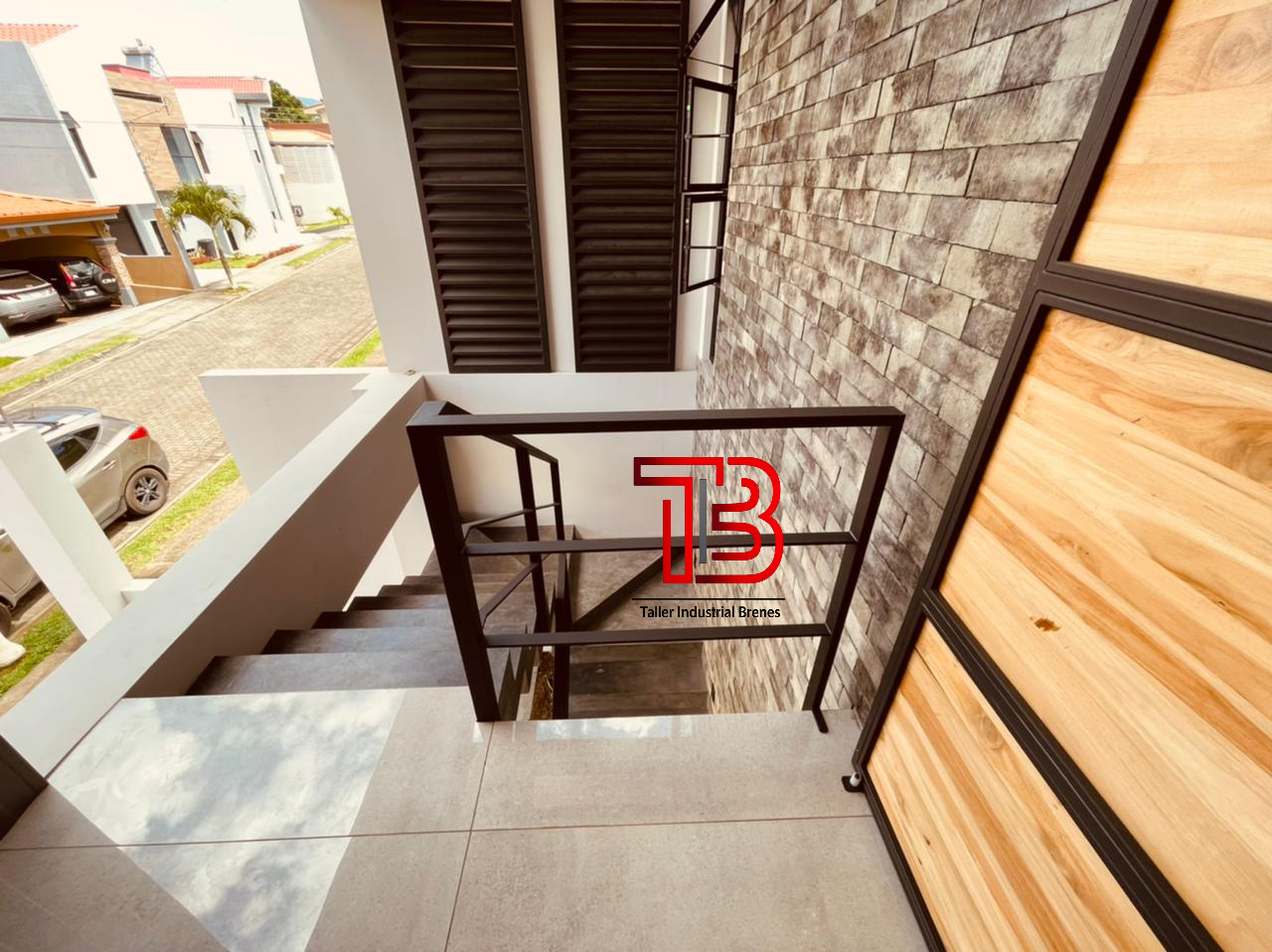 Baranda de Escalera Estilo Industrial Minimalista en Negro Mate - Vista 2