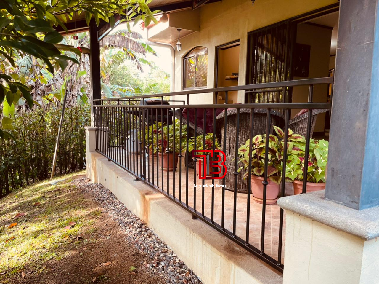 Cerramiento de Terraza en Área de BBQ - Vista 3