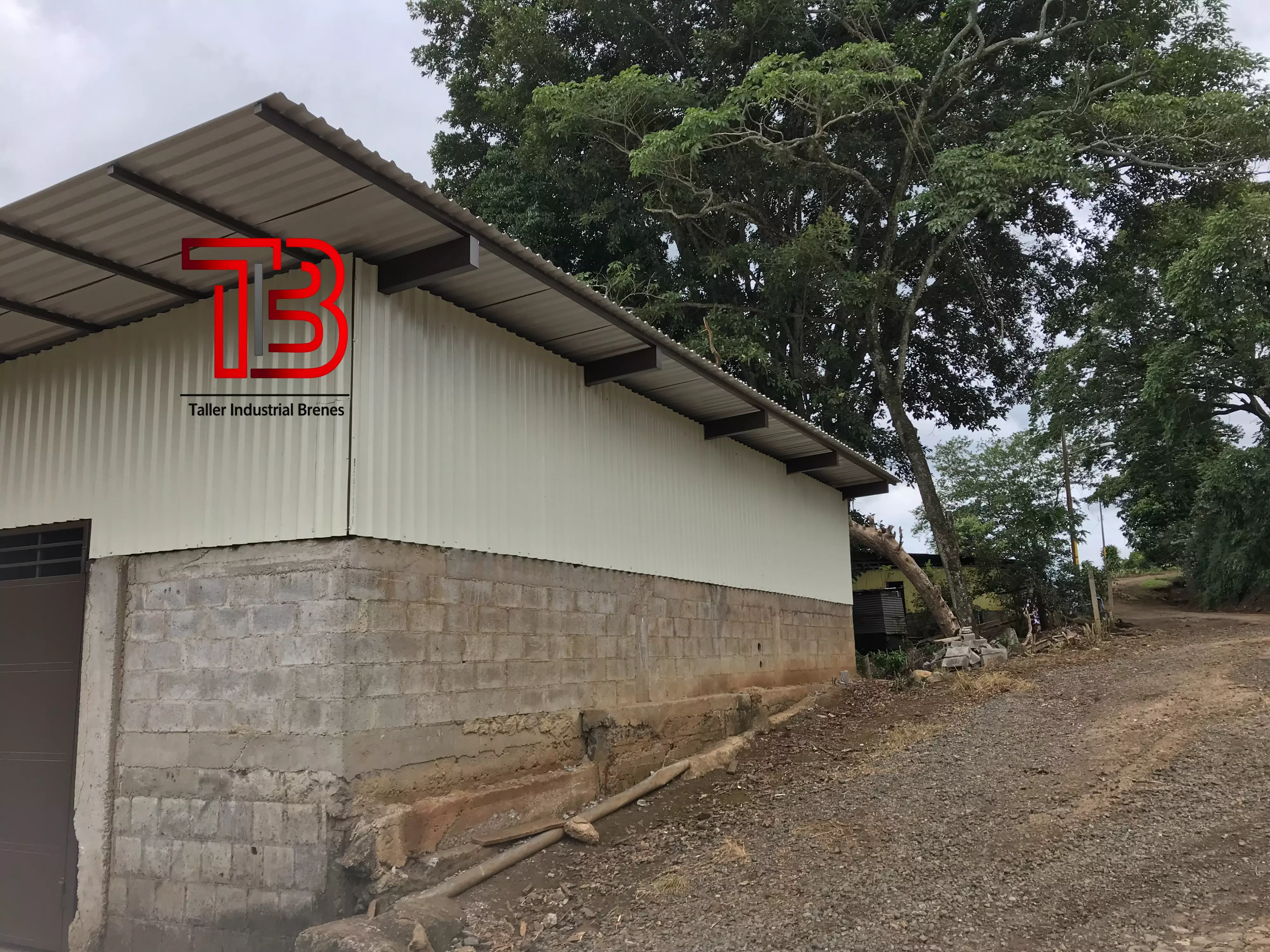 Estructura de Techo Metálica Industrial y Portónes para Bodega  - Vista 5